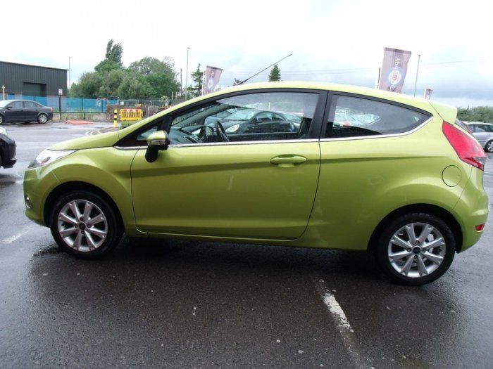 2011 Ford Fiesta 1.25 Zetec image 4