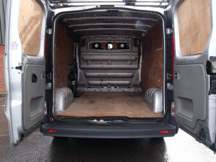 2009 Nissan Primastar 2.0 SE DCI image 6