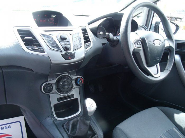 2009 Ford Fiesta 1.25 image 6