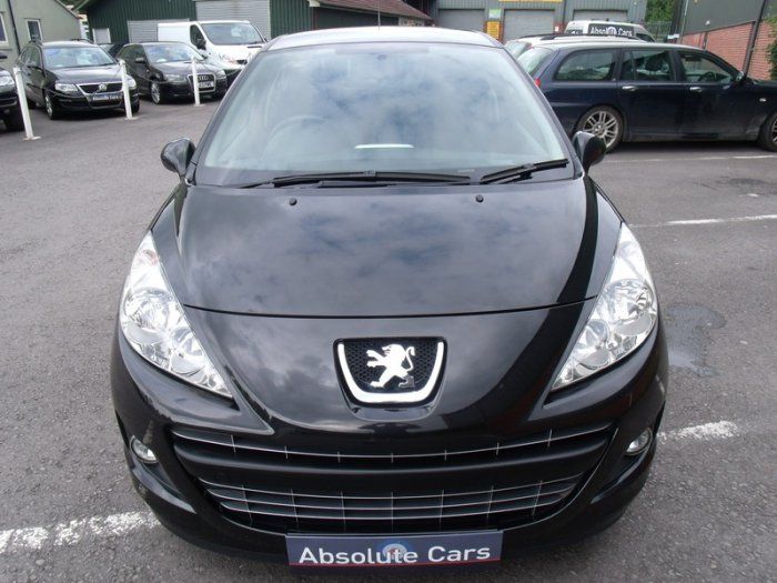 2011 Peugeot 207 1.4 8V image 2