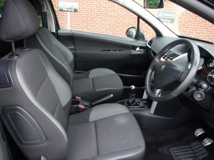 2011 Peugeot 207 1.4 8V image 6