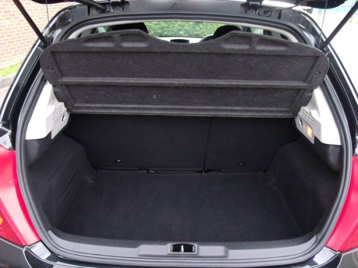 2011 Peugeot 207 1.4 8V image 8