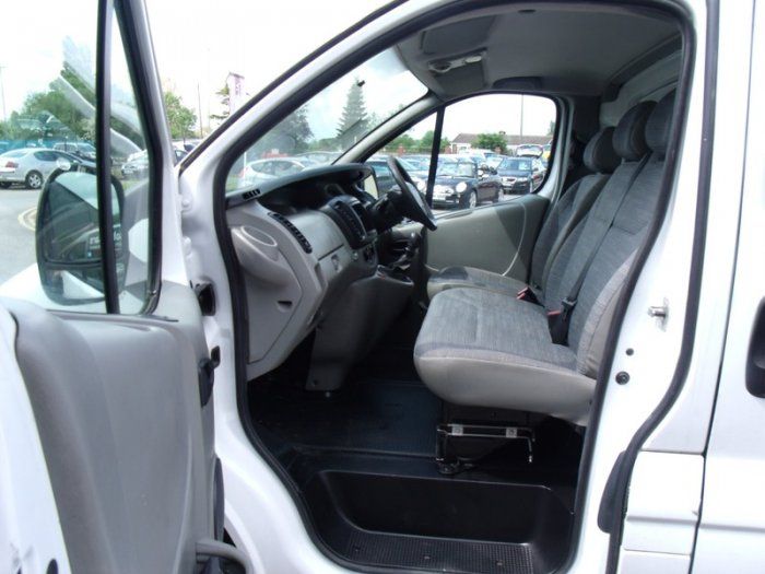 2007 Renault Trafic 2.0 DCI image 8