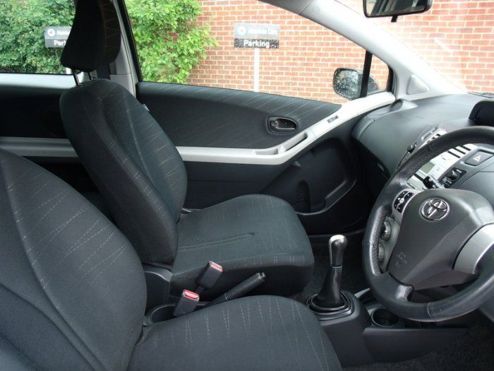 2006 Toyota Yaris 1.0 VVT-I T3 image 9