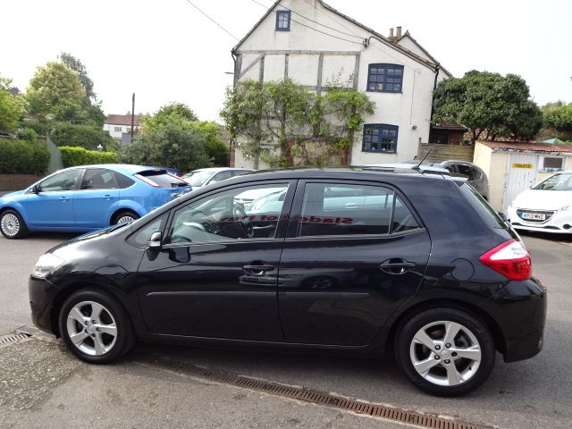 2011 Toyota Auris 1.6 TR image 5