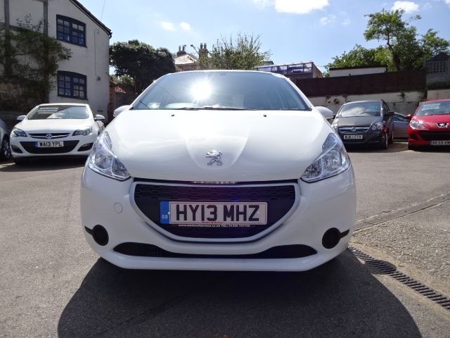 2013 Peugeot 208 1.2 Access Plus image 2