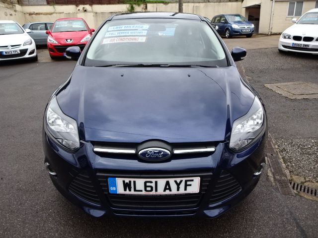 2011 Ford Focus 1.6 Zetec image 2