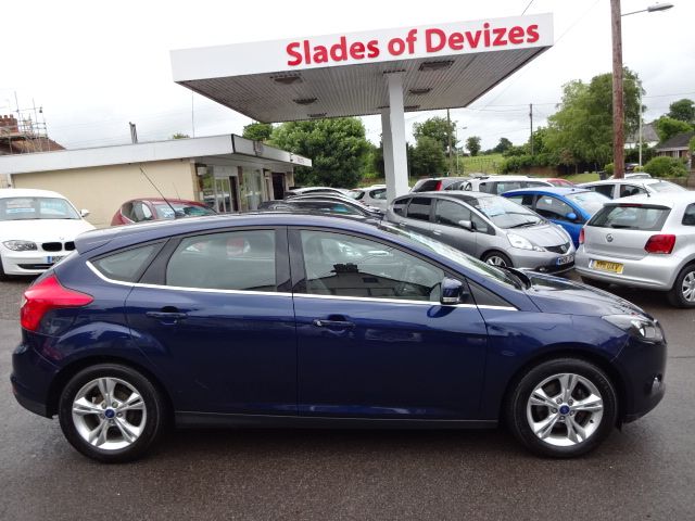 2011 Ford Focus 1.6 Zetec image 3