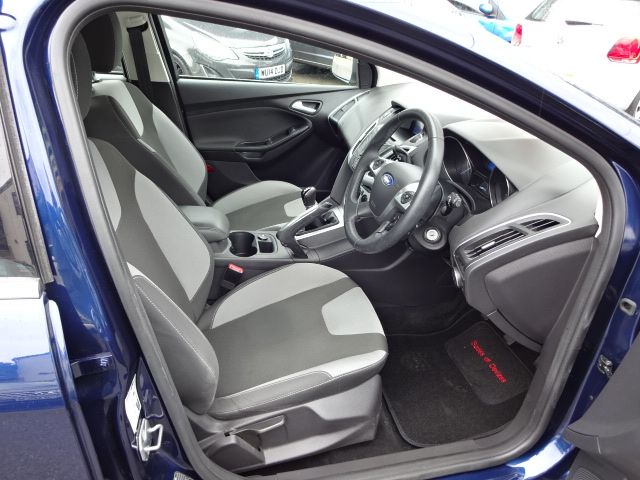 2011 Ford Focus 1.6 Zetec image 7
