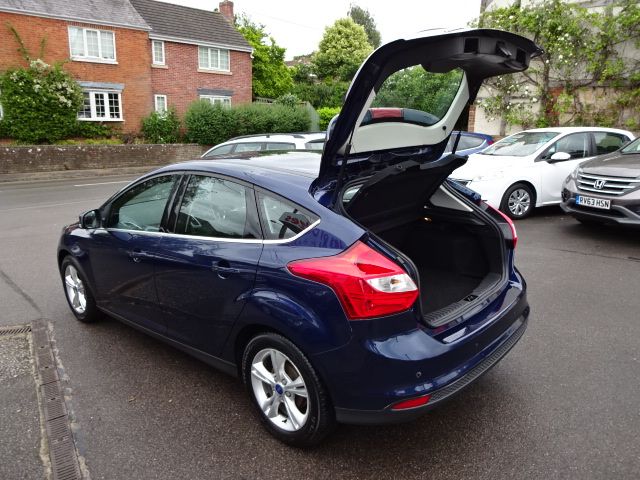 2011 Ford Focus 1.6 Zetec image 9