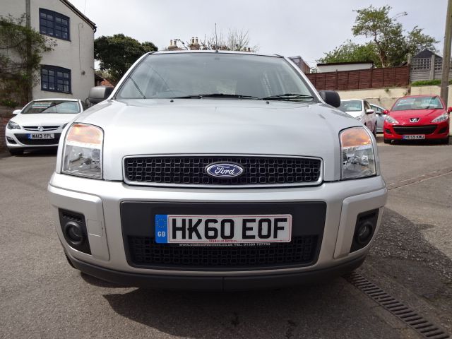 2010 Ford Fusion 1.4 Zetec image 4