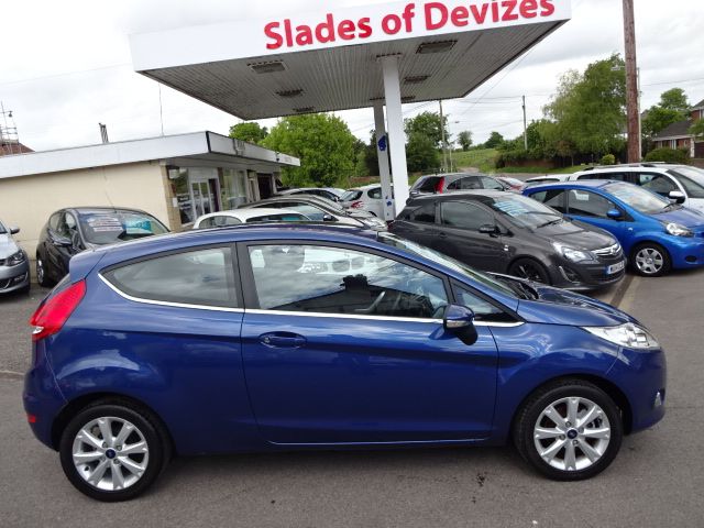 2010 Ford Fiesta 1.25 Zetec image 2