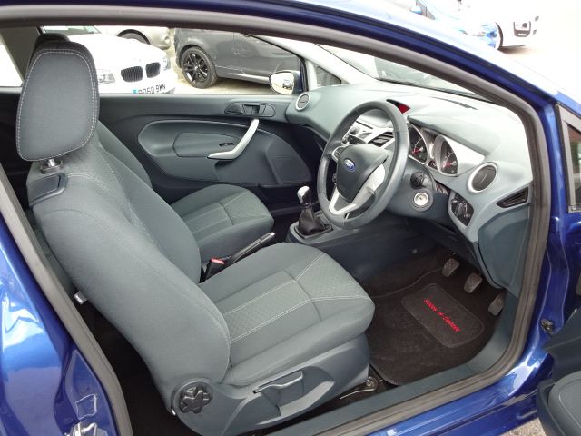 2010 Ford Fiesta 1.25 Zetec image 6