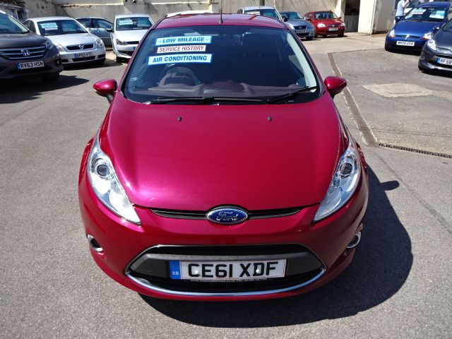 2011 Ford Fiesta 1.25 Zetec image 4