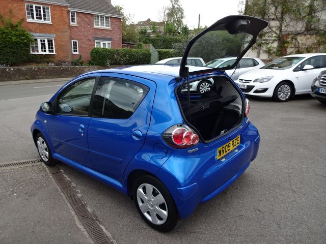 2009 Toyota Aygo 1.0 VVT-i image 9