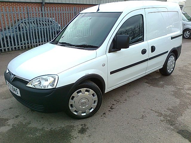 2012 Vauxhall Combo Van 1.7 Cdti image 2