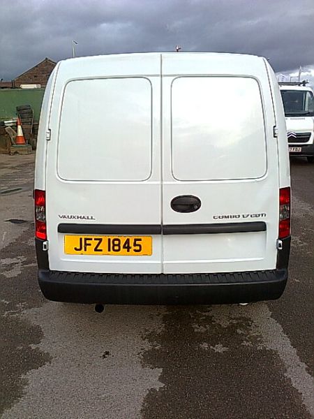 2012 Vauxhall Combo Van 1.7 Cdti image 4