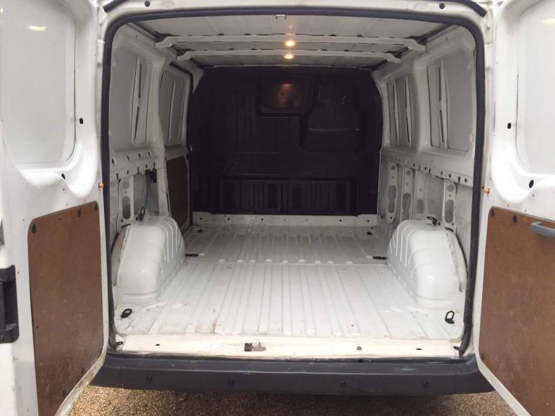 2011 Ford Transit 2.2 260 LR image 6