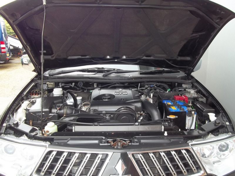 2012 Mitsubishi L200 Warrior image 8