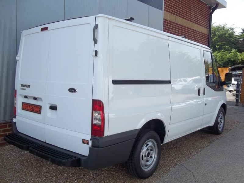 2008 Ford Transit T300 image 4