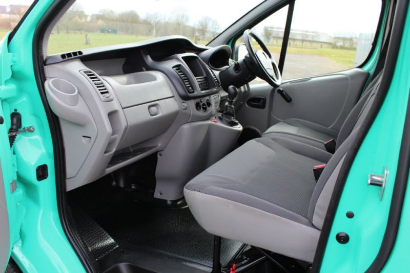 2013 Vauxhall Vivaro 2.0 image 7