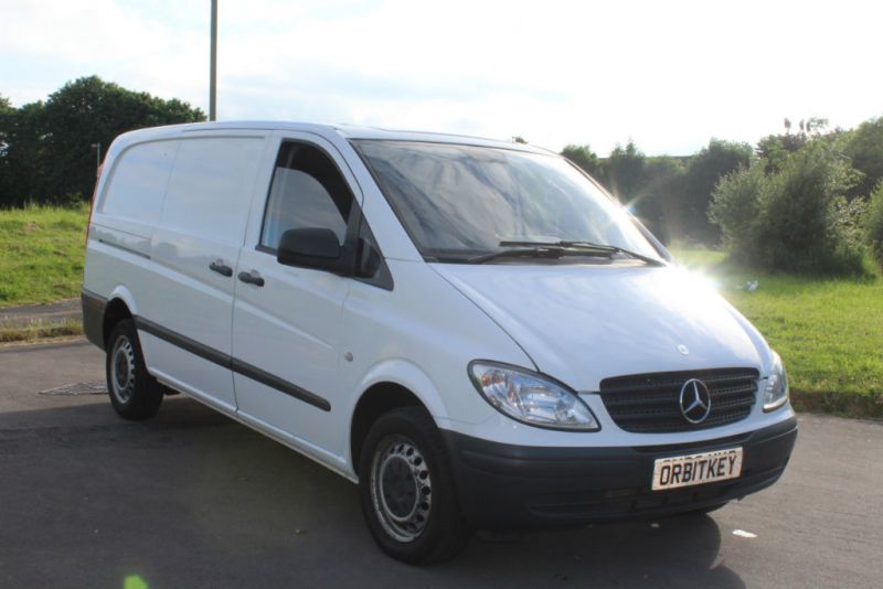 2010 Mercedes-Benz Vito image 1