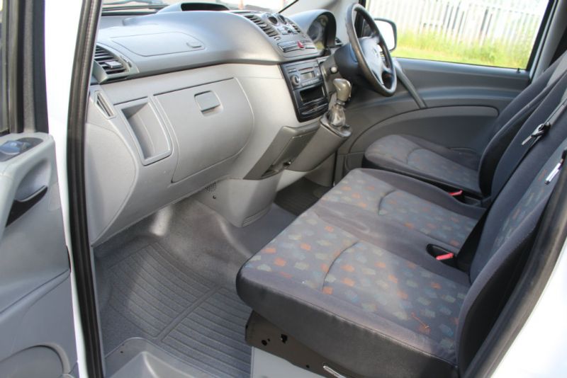 2010 Mercedes-Benz Vito image 7