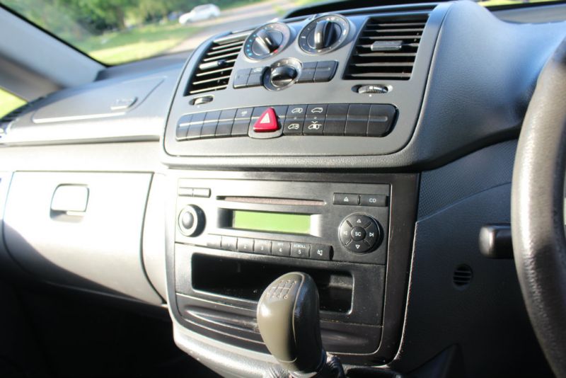 2010 Mercedes-Benz Vito image 8