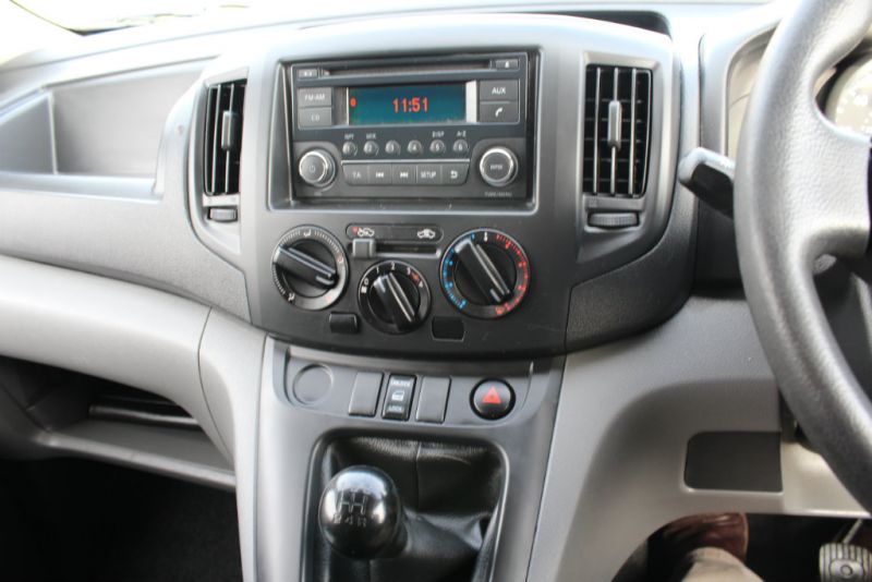 2011 Nissan NV200 1.5 image 7