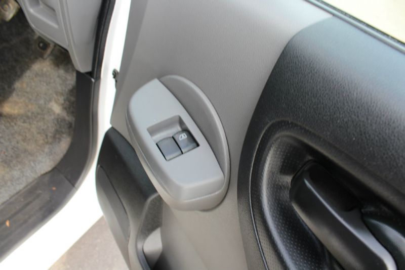 2011 Nissan NV200 1.5 image 8