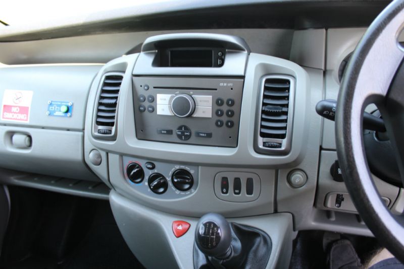 2009 Vauxhall Vivaro 2.0 image 8
