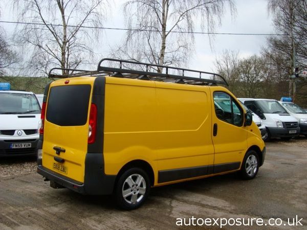 2008 Vauxhall Vivaro 2.0CDTi image 4