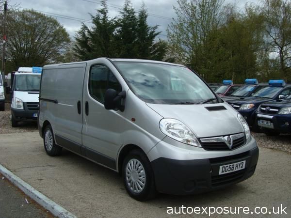 2008 Vauxhall Vivaro 2.5CDTi image 1