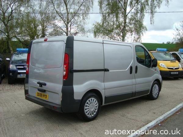 2008 Vauxhall Vivaro 2.5CDTi image 5