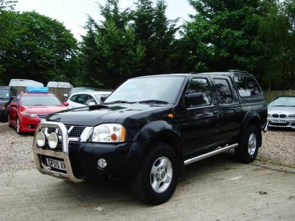 2005 Nissan Navara 2.5 Di Sport 4dr image 1