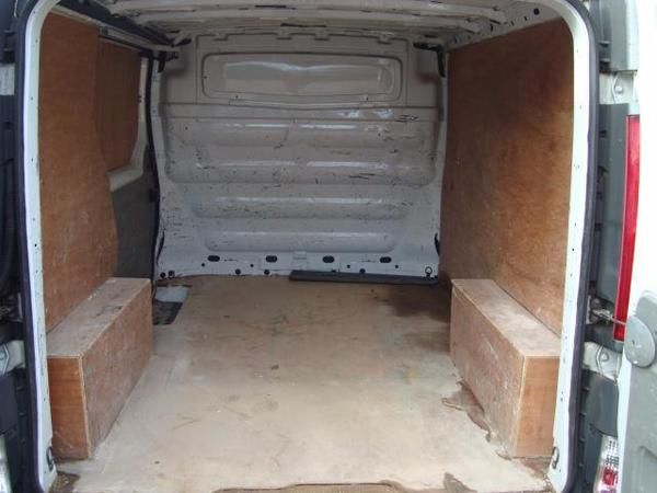 2009 Vauxhall Vivaro 2.0CDTi image 7