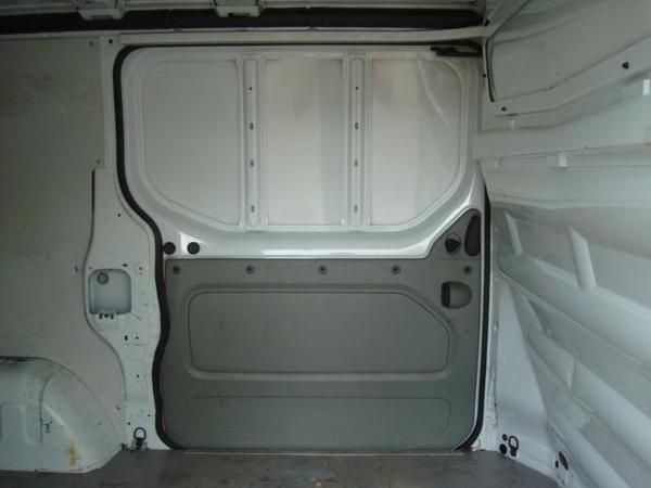 2005 Vauxhall Vivaro 1.9 DI image 9