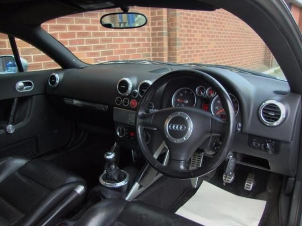 2001 Audi TT 1.8 T Quattro 2dr image 8