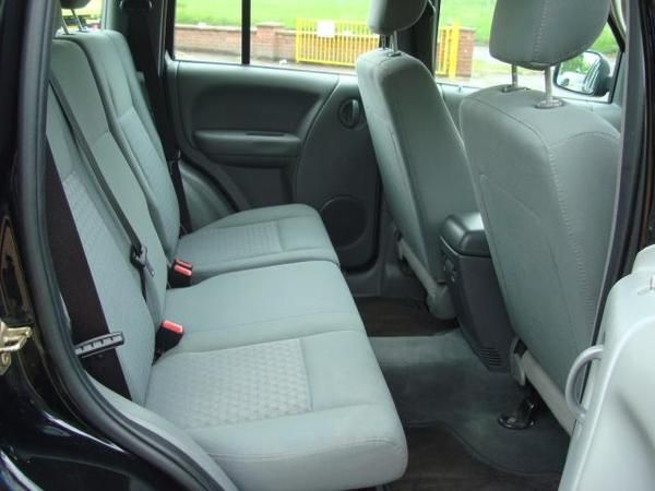 2005 Jeep Cherokee 2.4 Sport 5dr image 7