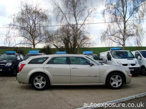 2009 Chrysler 300c 3.0 V6 CRD 5dr image 3
