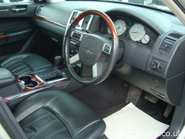 2009 Chrysler 300c 3.0 V6 CRD 5dr image 7