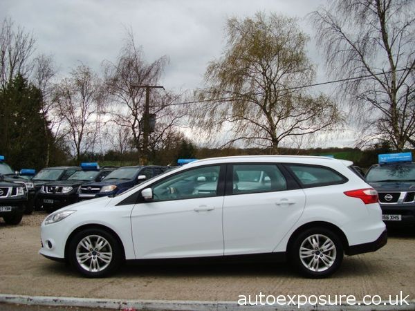 2012 Ford Focus 1.6 TDCi 115 Edge 5dr image 3