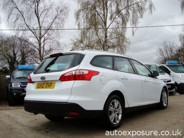 2012 Ford Focus 1.6 TDCi 115 Edge 5dr image 6