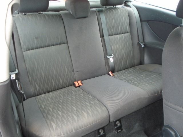 2004 Ford Focus 1.6 Zetec 3d image 7