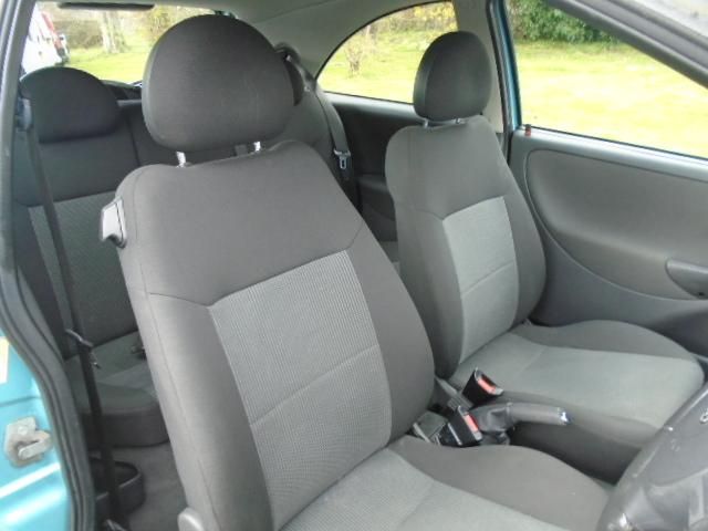 2003 Vauxhall Corsa 1.2 16V 3d image 6