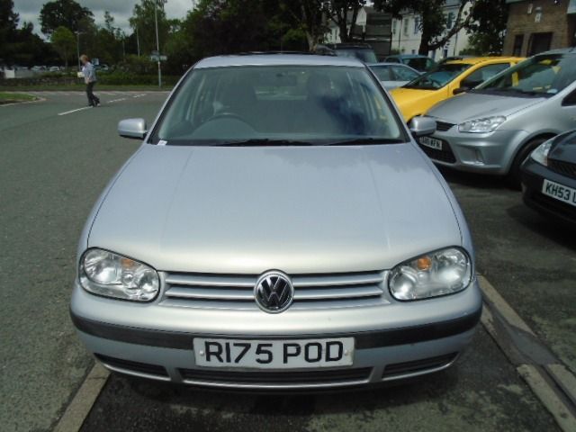 1998 Volkswagen Golf 1.6 SE 5d image 2
