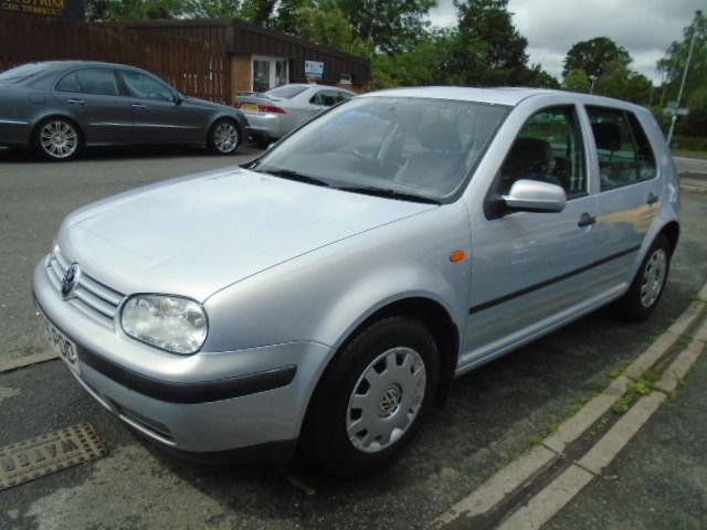 1998 Volkswagen Golf 1.6 SE 5d image 3