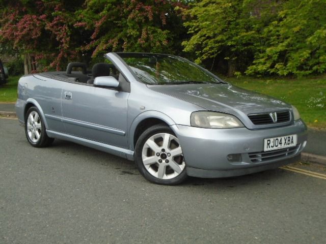 2004 Vauxhall Astra 1.8 16V 2d image 1