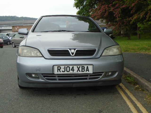 2004 Vauxhall Astra 1.8 16V 2d image 2