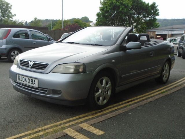 2004 Vauxhall Astra 1.8 16V 2d image 4